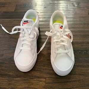 Nike Legacy Court